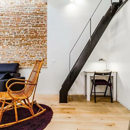 Apartment Hypercentre, Chartreuse/loft T3 Renove, Petit Dejeuner Offert